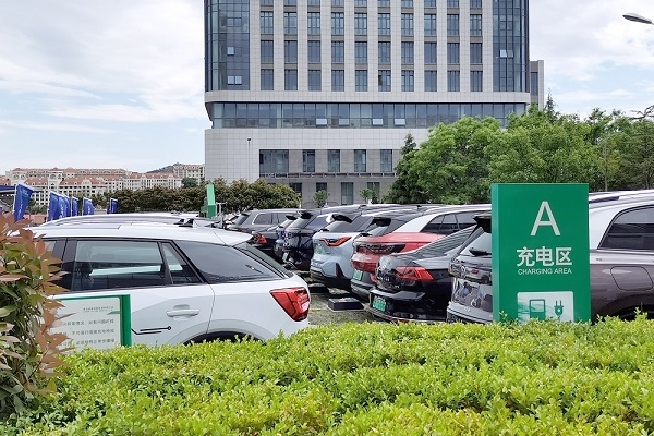 車樁比要從2.5:1提到1:1，國(guó)常會(huì)力挺的這個(gè)市場(chǎng)或?qū)⑻舸罅?></a></dt>

<dd><a href="http://www.daixiedaifa.cn/news/hangyefenxi/05121351C2023.html" target="_blank">車樁比要從2.5:1提到1:1，國(guó)常會(huì)力挺的這個(gè)市場(chǎng)或</a></dd>



 </dl>
<dl bosszone="jhRE1">



							   <dt><a href="http://www.daixiedaifa.cn/news/hangyefenxi/03161342E2023.html" target="_blank" ><img src=