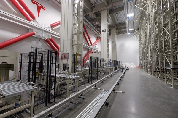親歷特斯拉Gigafactory超級工廠開幕