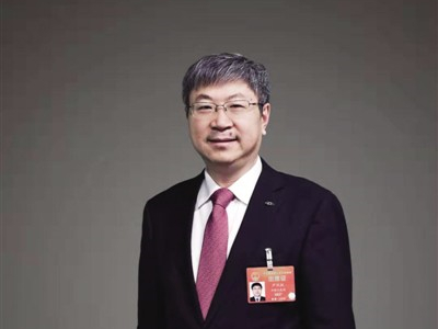 尹同躍：智能汽車要“換道超車” 標準和法規(guī)應跟進
