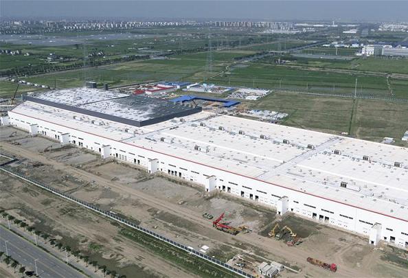 2019年7月航拍的特斯拉上海超級工廠，工程建設已基本完成