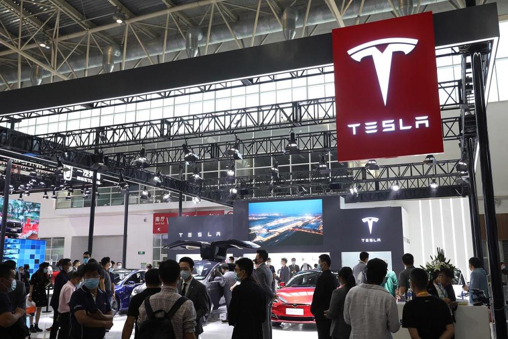 特斯拉、寧德時(shí)代、比亞迪全球買(mǎi)礦 斥資百億押寶電池原材料