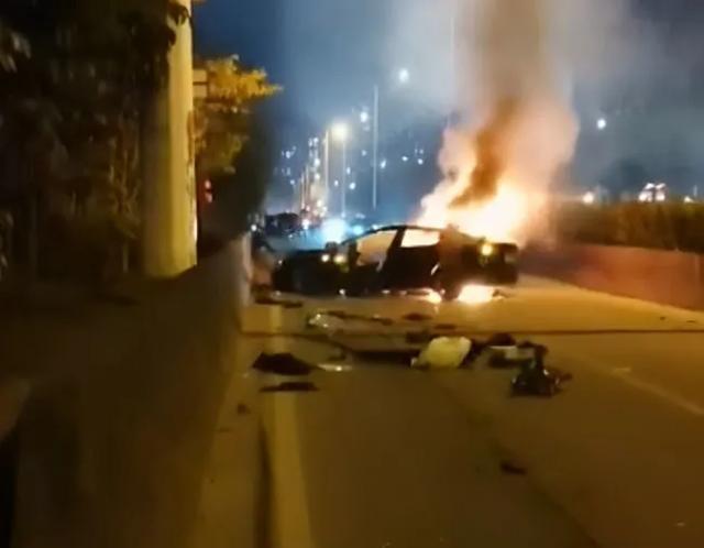 廣州一輛特斯拉突發燃燒！男乘客當場死亡，警方最新通報來了！