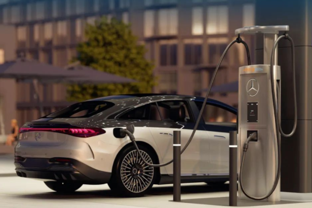 奔馳2022年?duì)I業(yè)額超1500億歐元 純電動(dòng)乘用車(chē)銷(xiāo)售14.9萬(wàn)輛