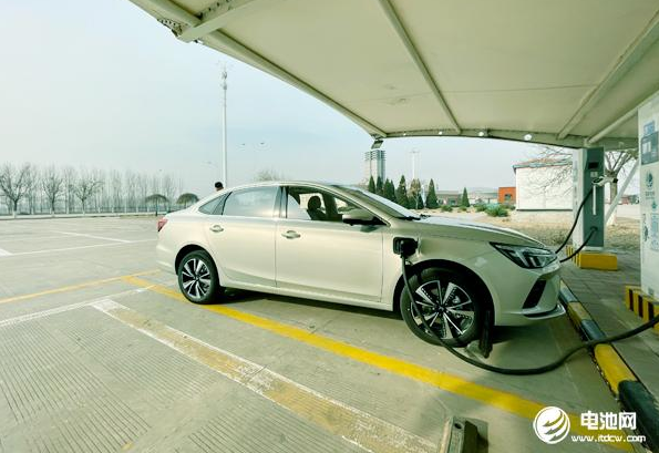 10月高端及入門級新能源車表現(xiàn)走強(qiáng) 分價(jià)段主力車型銷量分析