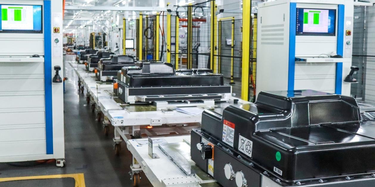 上半年全球動(dòng)力電池裝車量TOP10：松下止跌回升 LGES份額跌破10%