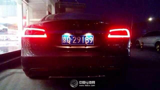 中國(guó)第一輛特斯拉在京上牌 車號(hào)：京Q-291B9