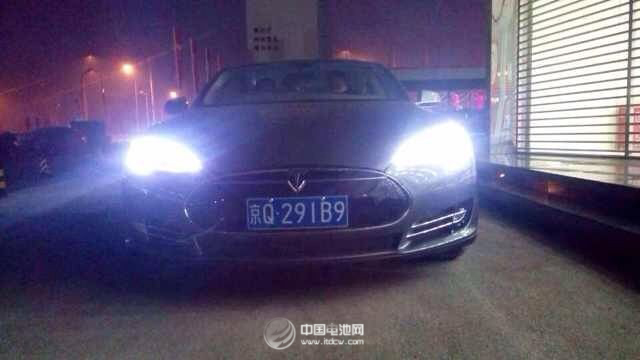 中國(guó)第一輛特斯拉在京上牌 車號(hào)：京Q-291B9