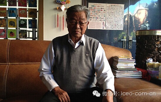 褚時?。耗贻p人別總想找現成靠大樹 我80歲還在摸爬滾打