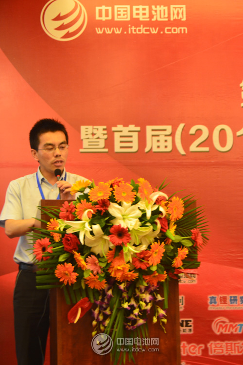 吳輝：充電站標(biāo)準(zhǔn)統(tǒng)一是新能源車行業(yè)發(fā)展前提