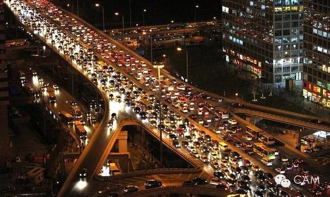 躋身汽車(chē)強(qiáng)國(guó)的突破口：新能源汽車(chē)的研發(fā)制造和推廣普及