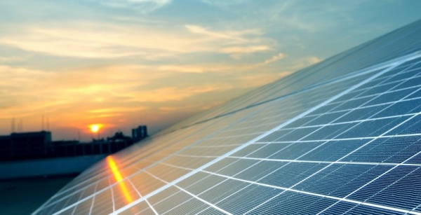 成本可減少25%  新太陽(yáng)能面板單元自身裝備電池