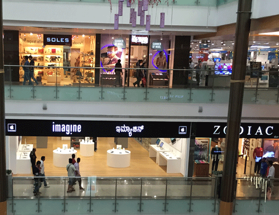 印度“硅谷”班加羅爾的imagine蘋果專賣店（騰訊科技攝）