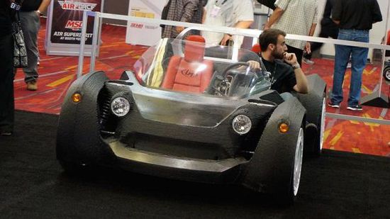 Local Motors展出首款“開源”3D打印電動車
