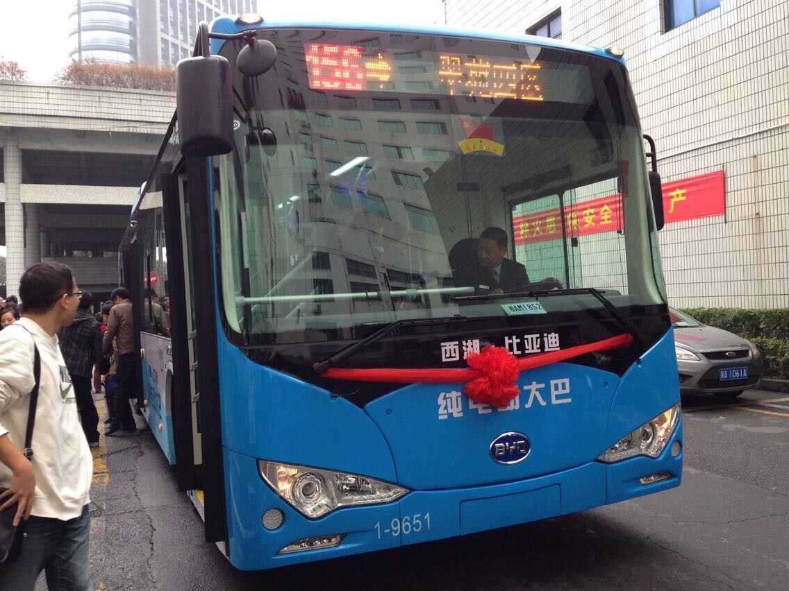 杭州156路新能源電動車上路 覆蓋4G網絡信號