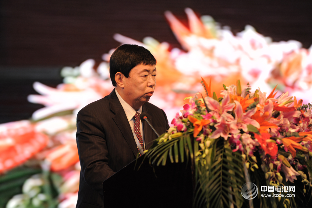 山東汽車行業(yè)協(xié)會(huì)常務(wù)副會(huì)長(zhǎng)兼秘書(shū)長(zhǎng)魏學(xué)勤