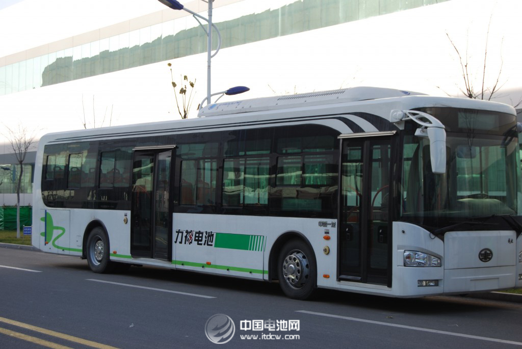 盲目擴產致產能過剩  新能源車狂歡中隱憂重重
