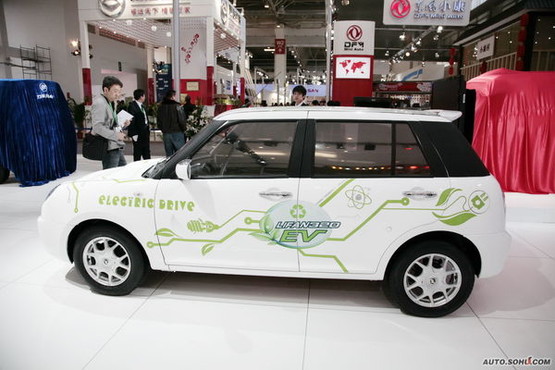 兩會聚焦：新能源汽車依然前路漫漫？
