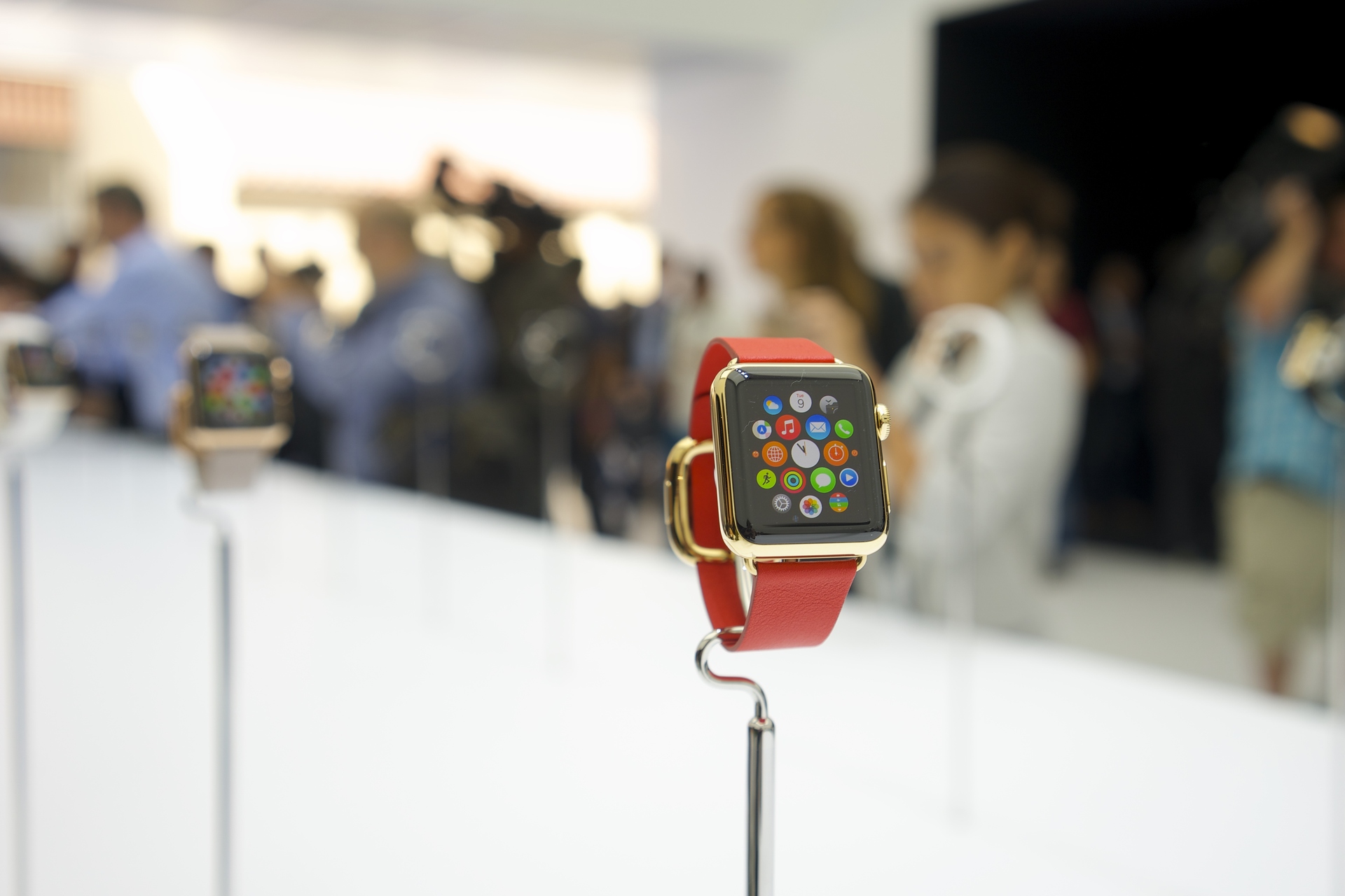 蘋(píng)果2015年或售出逾2000萬(wàn)只Apple Watch手表