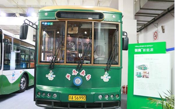 銀隆攜多款重磅產(chǎn)品亮相2015北京新能源汽車(chē)展