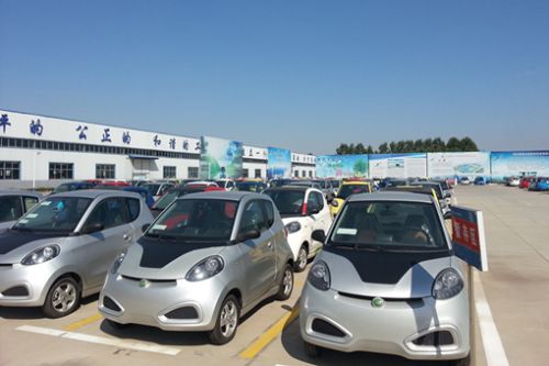 文健生：低速電動車拿不到“準生證”誰之過？