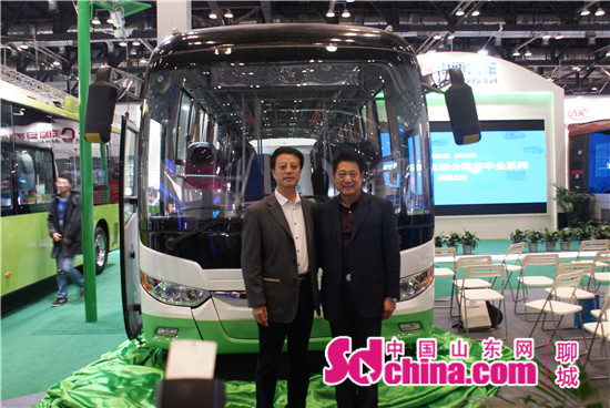 中通客車(chē)推出全系列AMT版高級(jí)純電動(dòng)公路客車(chē)