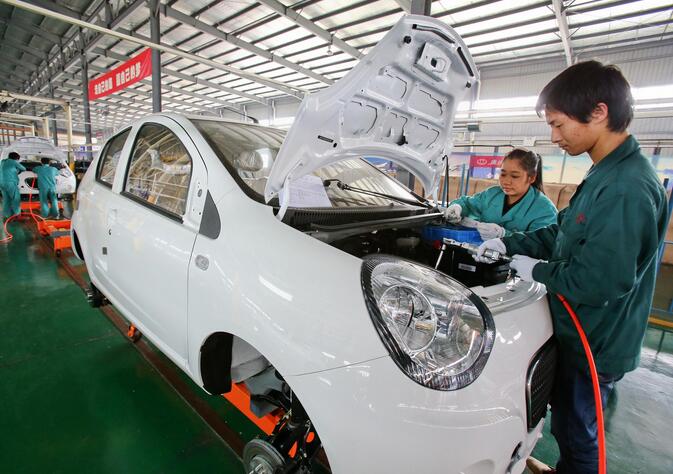 幾十家企業(yè)爭(zhēng)奪生產(chǎn)牌照 “非科班”電動(dòng)車廠商蓄勢(shì)