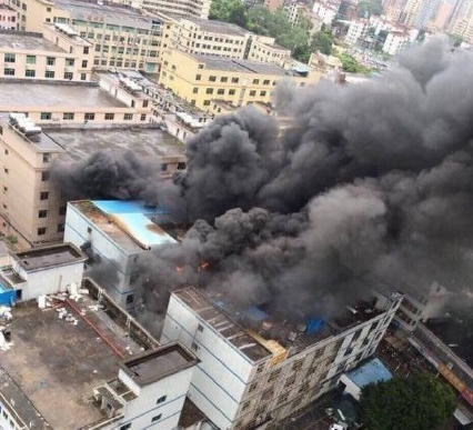 深圳龍華美拜電子工廠著火爆炸 3名消防員受傷
