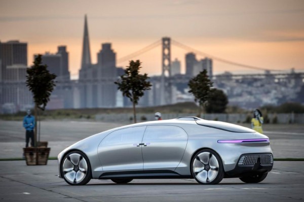 只有特斯拉谷歌會做無人駕駛？傳統汽車廠商表示不服