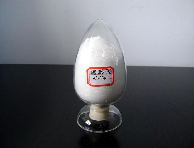 三湖一礦主導碳酸鋰供給 鋰價或?qū)②呌诶硇?