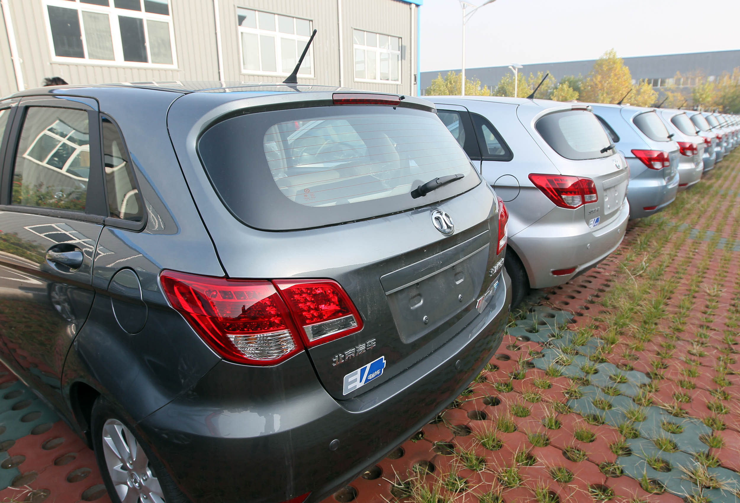 北汽新能源1-8月銷(xiāo)售新能源汽車(chē)23066輛 同比大漲1.5倍