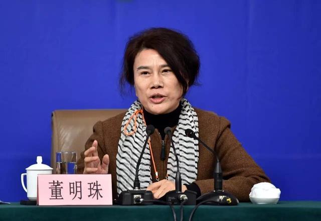 緊隨賈躍亭 董明珠為何也押注新能源汽車？