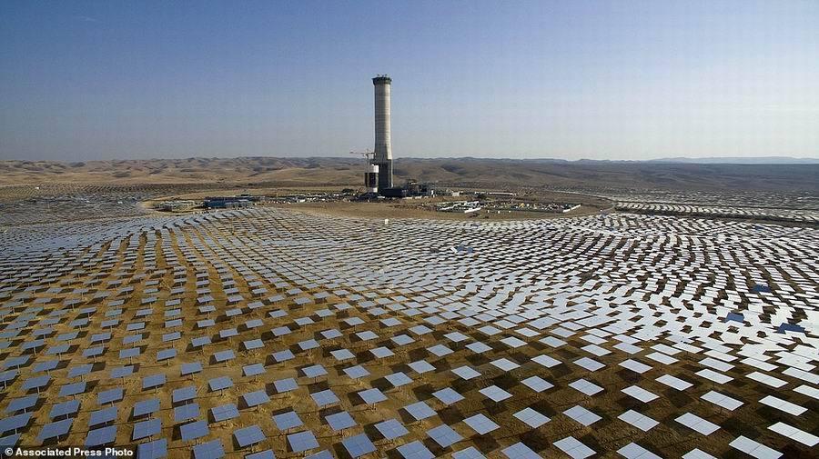 以色列最新沙漠310兆瓦發電站 由五萬太陽能鏡面構成