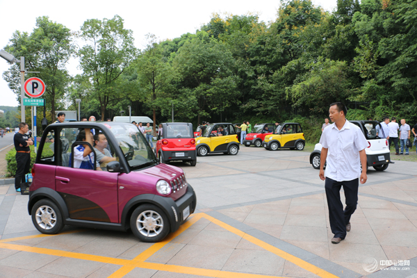 微型電動(dòng)車PK低速電動(dòng)車 尷尬與短板在哪？