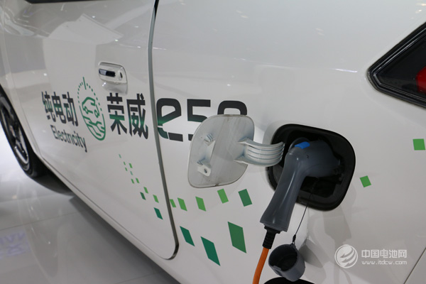 國(guó)家能源局：今年新增80萬(wàn)充電樁助力新能源汽車推廣