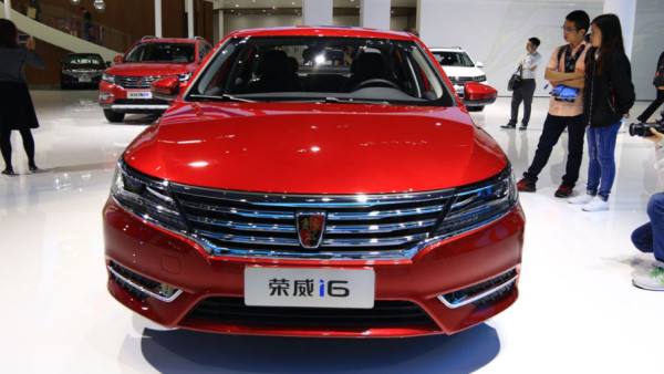 缺了“互聯(lián)網(wǎng)”這條腿 傳統(tǒng)汽車企業(yè)還能走多遠？