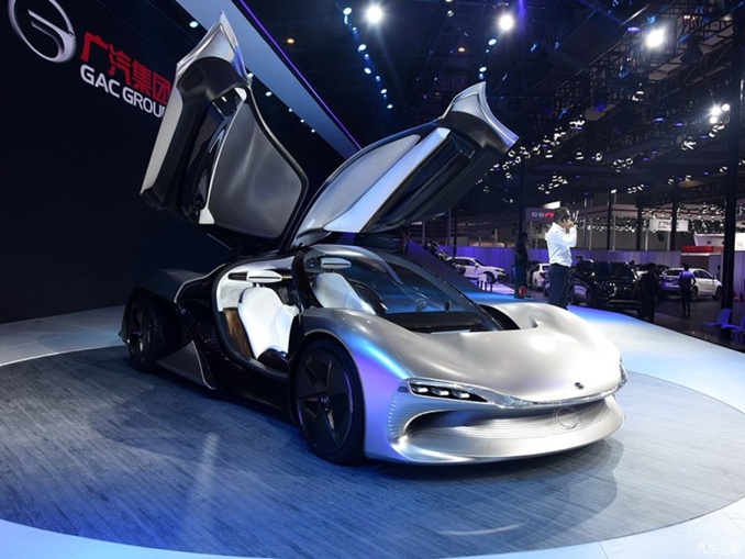 智能網(wǎng)聯(lián)車建設指南出臺 2020年智聯(lián)車市場將超2300億元