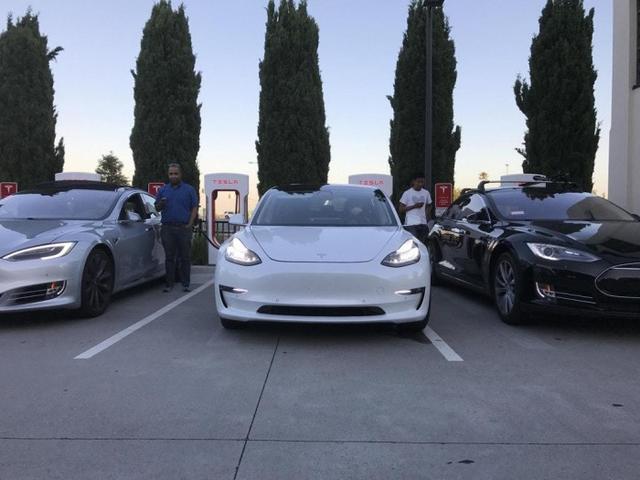 Model 3新照揭開最終版設(shè)計  續(xù)航可達483公里