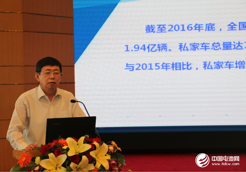 山東省汽車行業(yè)協(xié)會常務(wù)副會長兼秘書長魏學(xué)勤 攝影/中國電池網(wǎng) 巒水
