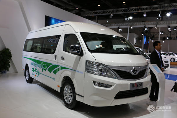 傳統汽車漸“剎車” 新能源車將“提速”？