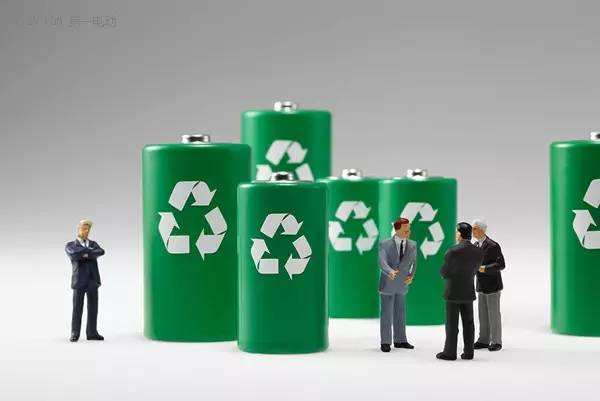 退役動力電池納入監管 如何才能變廢為寶？
