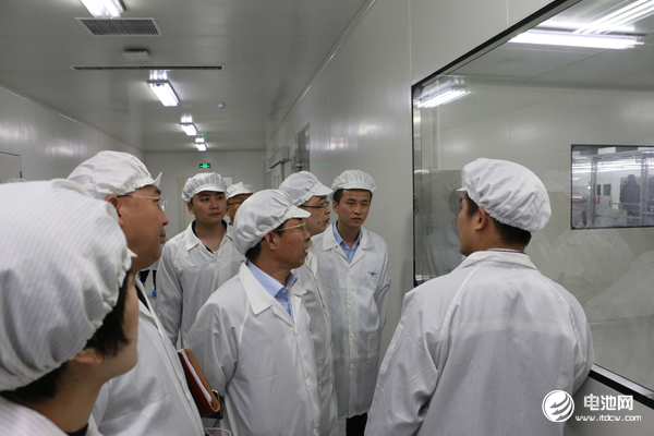 中國鋰電新能源產業(yè)鏈調研團一行參觀多氟多