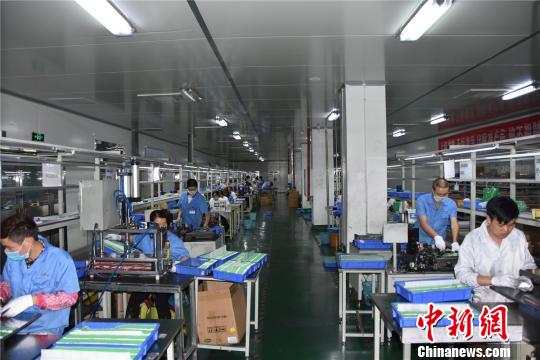 金海湖新區(qū)貴航新能源鋰電池項目生產(chǎn)車間。畢節(jié)市投資促進局供圖