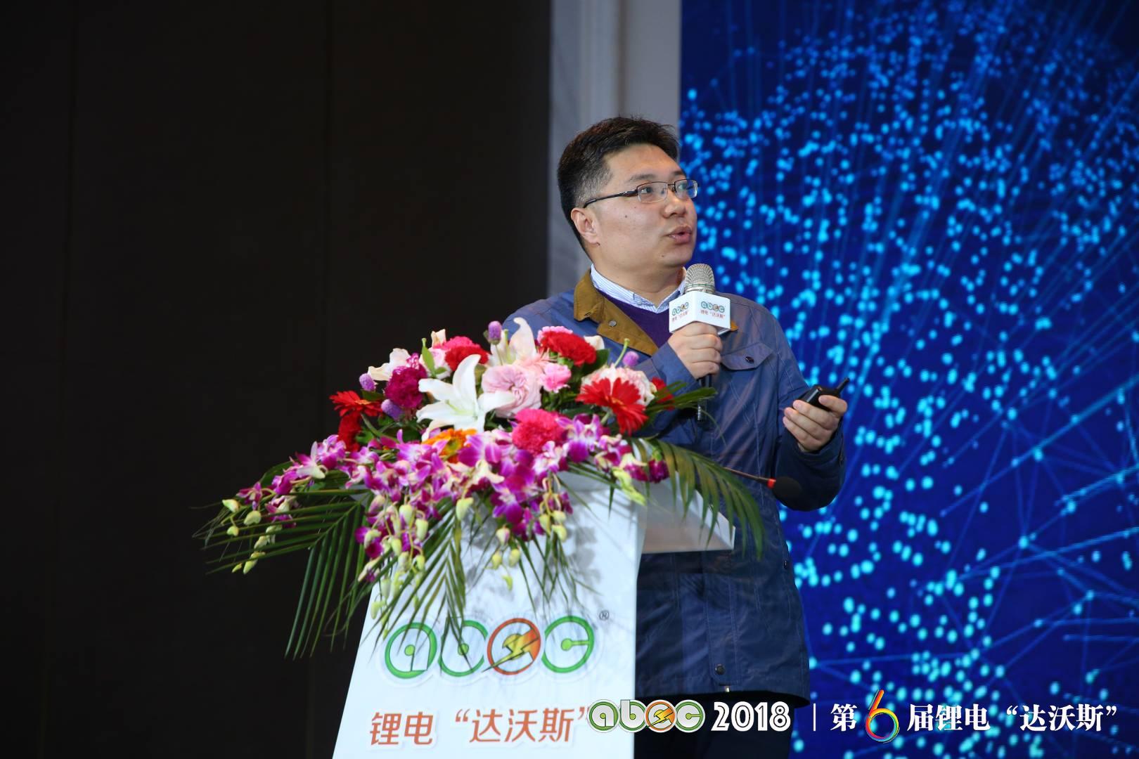 華世潔環?？萍加邢薰狙芯克L梁鵬