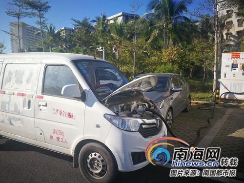 充電樁車位被占用后，新能源車主違停充電。