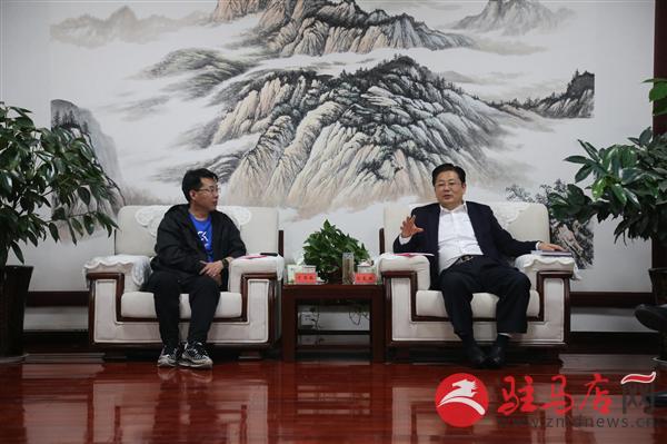 朱是西會見中關村新型電池技術創(chuàng)新聯(lián)盟秘書長于清教一行