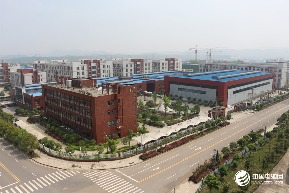 中科電氣擬與重慶弗迪設(shè)合資公司 投建10萬(wàn)噸負(fù)極材料項(xiàng)目