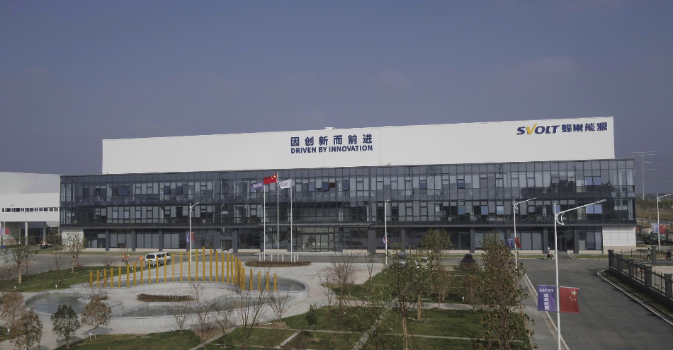 蜂巢能源常州工廠一期投產(chǎn) 探路車規(guī)級AI動力電池工廠 蜂巢能源常州工廠一期投產(chǎn) 探路車規(guī)級AI動力電池工廠