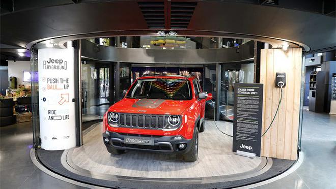 Jeep全球總裁慕克：未來兩年全系車型實現插混或純電動