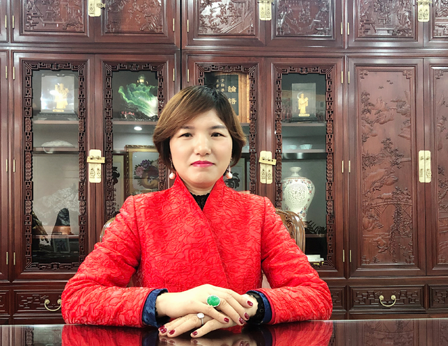 深圳市騰達(dá)工業(yè)自動(dòng)設(shè)備有限公司總經(jīng)理鄒明秀