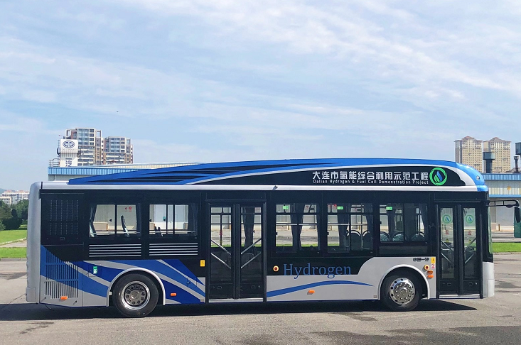 大連首臺氫燃料電池城市客車在一汽大客公司下線
